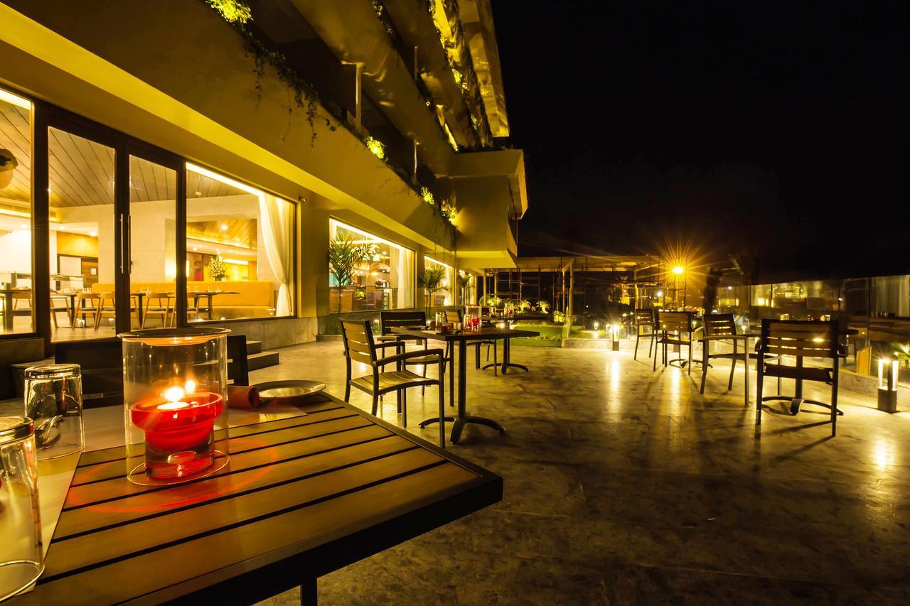 The Bheemli Resort Managed By Accorhotels 비사카파트남 외부 사진